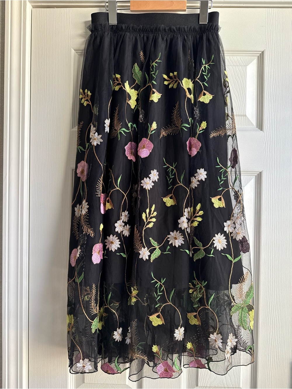 H&M Black Midi Skirt with Multicolor Floral Embroidery